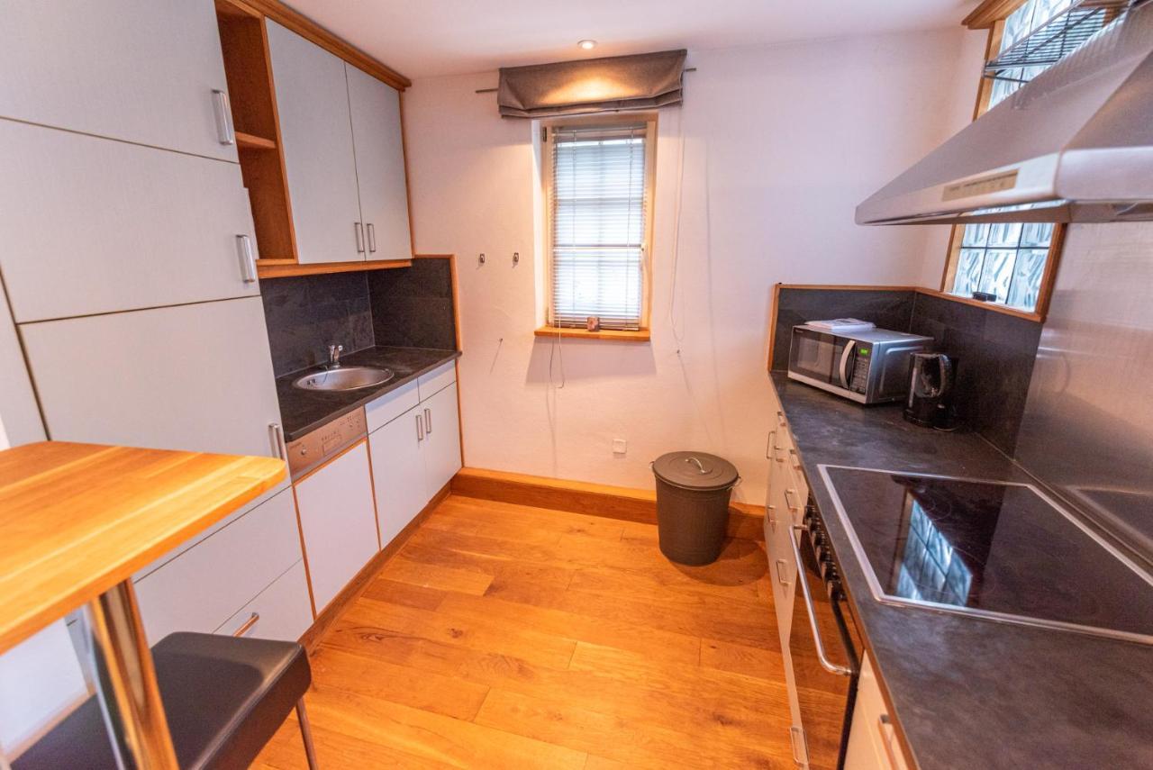 Designer Unterkunft In 15. Jahrhundert Altbau 75 M² Fuer Max. 4 Personen Apartment Eltville am Rhein ภายนอก รูปภาพ