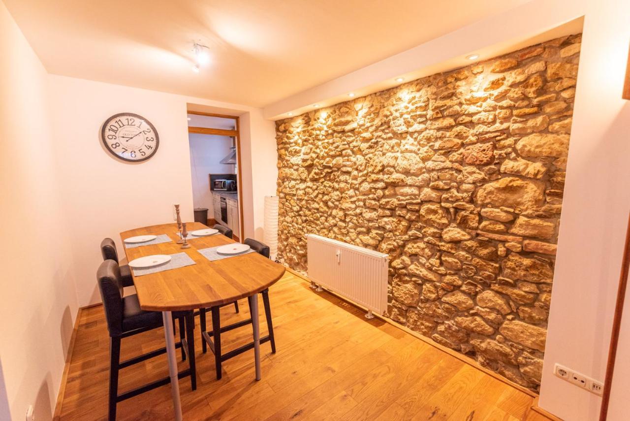 Designer Unterkunft In 15. Jahrhundert Altbau 75 M² Fuer Max. 4 Personen Apartment Eltville am Rhein ภายนอก รูปภาพ